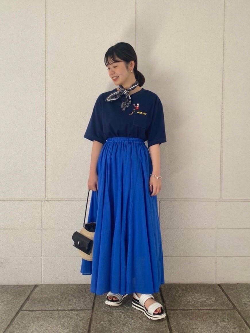MUVEIL(ミュベール)】 バンダナ付きオリーブプリントTシャツ MUVEIL(ミュベール)】 バンダナ付きオリーブプリントTシャツ