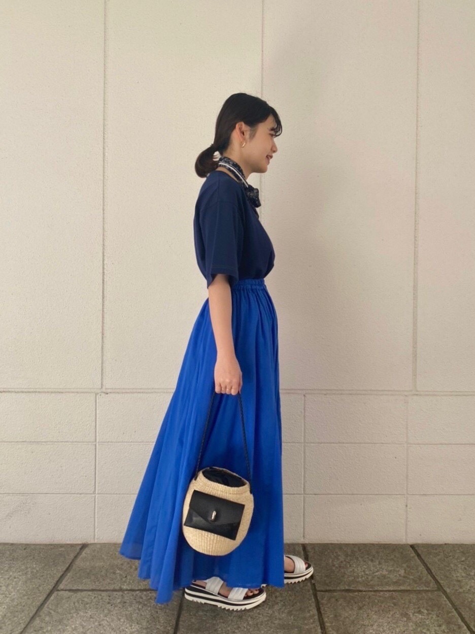 MUVEIL(ミュベール)】 バンダナ付きオリーブプリントTシャツ
