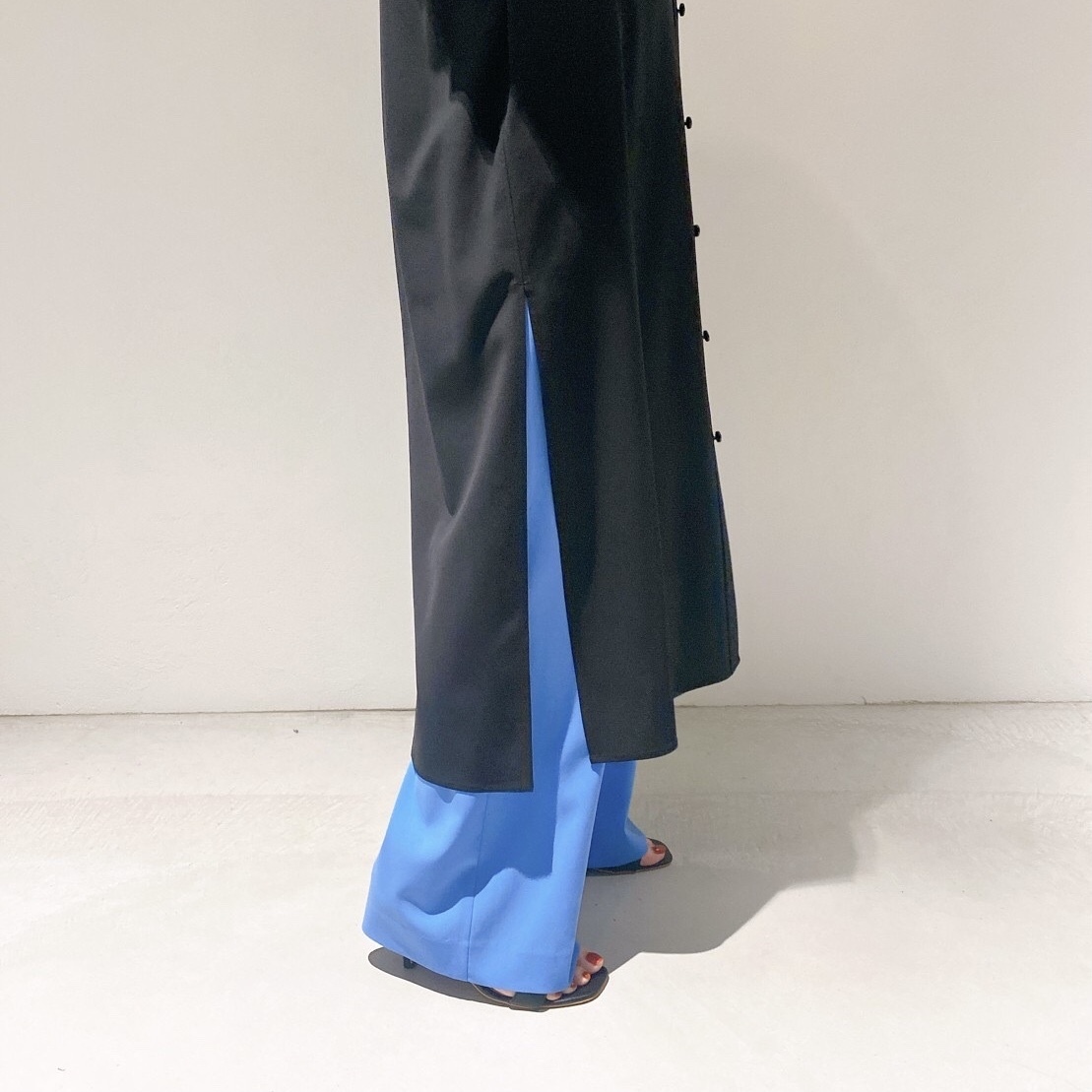22AW 【HYKE(ハイク)】 STRETCH WIDE LEG PANTS入荷しています