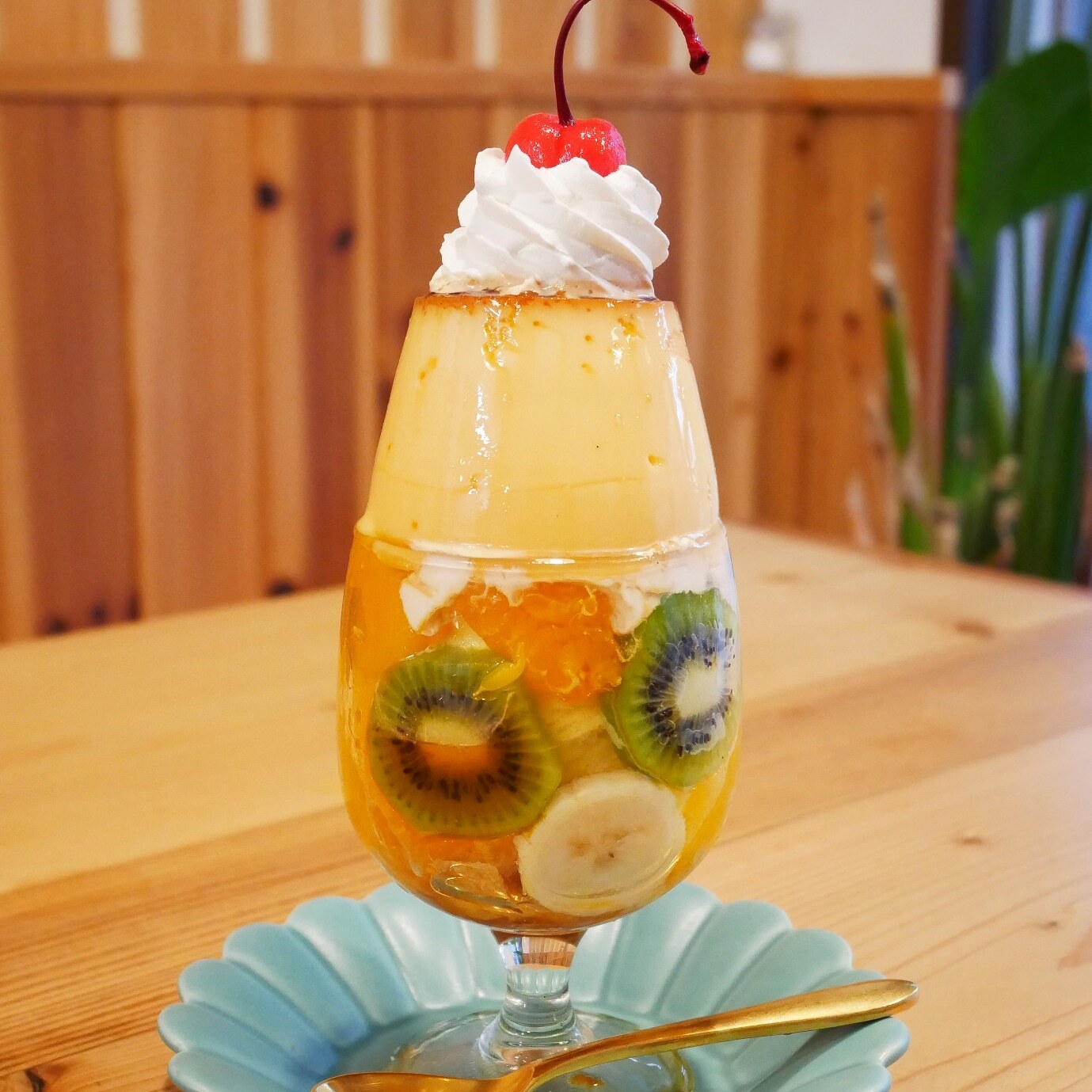 プリンアラモードパフェ｜cafeしましま｜尾道本通り商店街