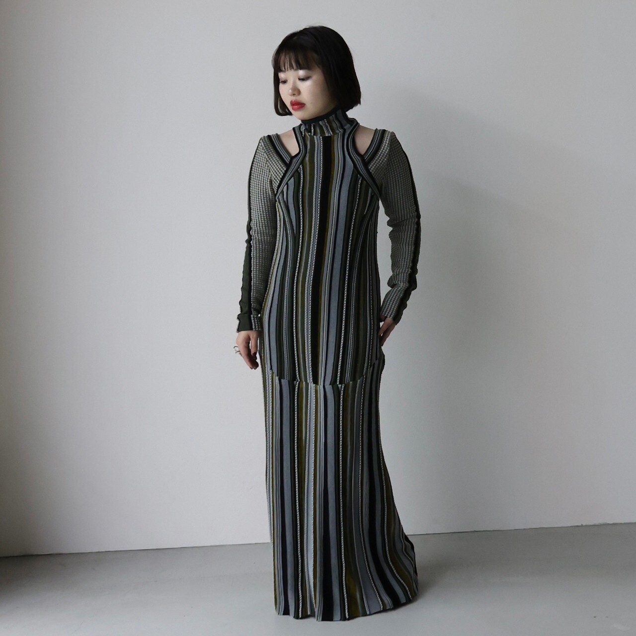 Mame Kurogouchi(マメ クロゴウチ)】 Stripe Jacquard High Neck Knitted Dress ｜パリゴ尾道店｜尾道本通り商店街