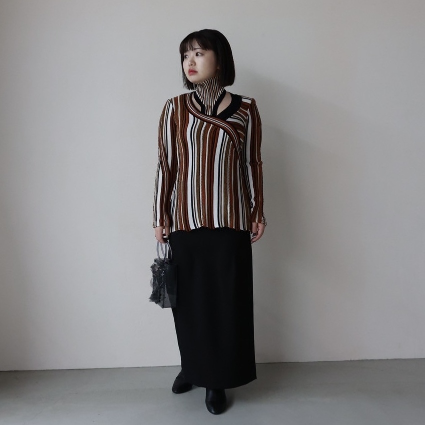 Mame Kurogouchi(マメ クロゴウチ)】 Stripe Jacquard High Neck