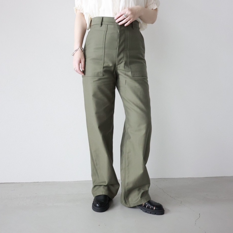 HYKE(ハイク)】 BACK SATIN BAKER PANTS｜パリゴ尾道店｜尾道本通り商店街