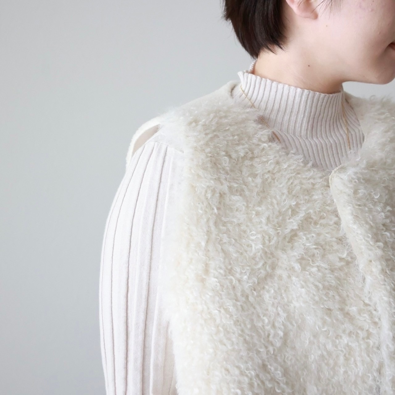 PARIGOT(パリゴ)ファーボア2wayショートベスト 24AW NEW ARRIVAL【PARIGOT(パリゴ)】 ファーボア2wayショートベスト